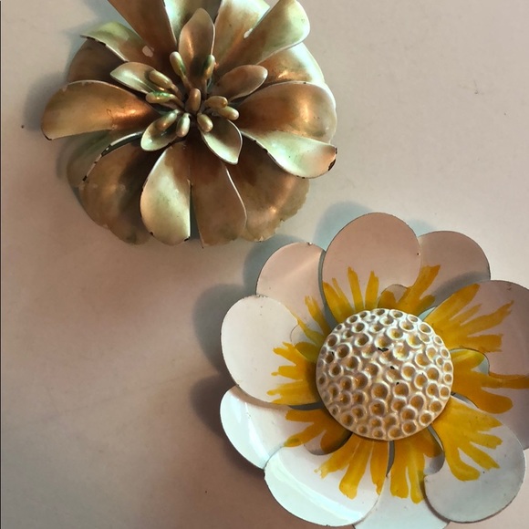 Vintage brooch bundle - Picture 5 of 5